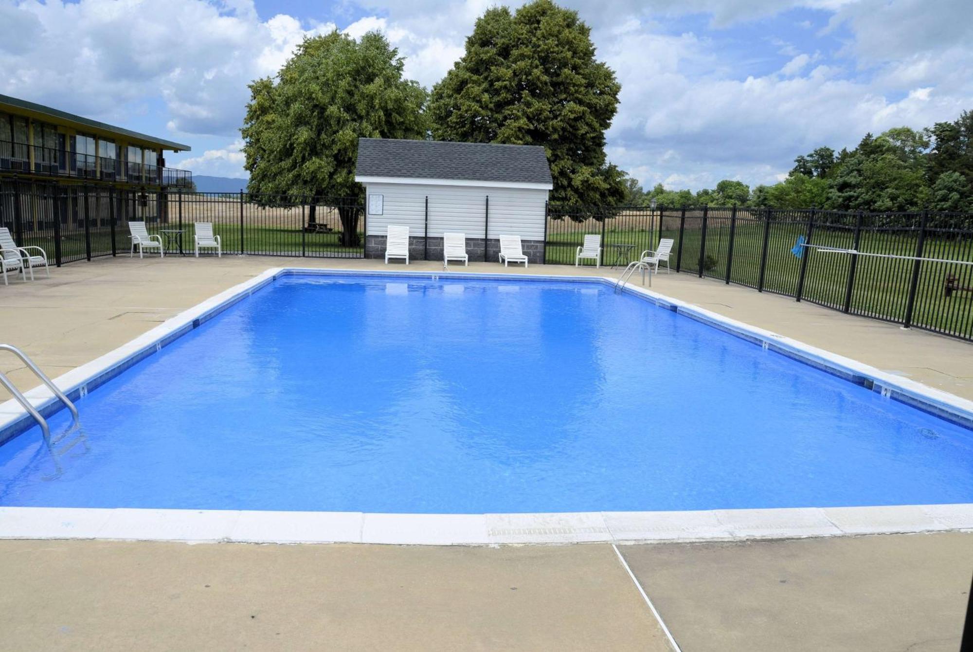 Days Inn By Wyndham Luray Shenandoah Exteriér fotografie